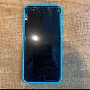 iPhone 8+ (unlocked)